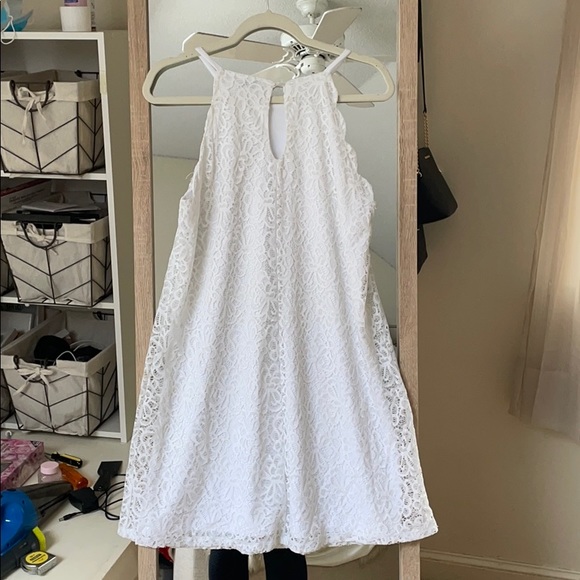 Lace White Dress - Picture 4 of 6